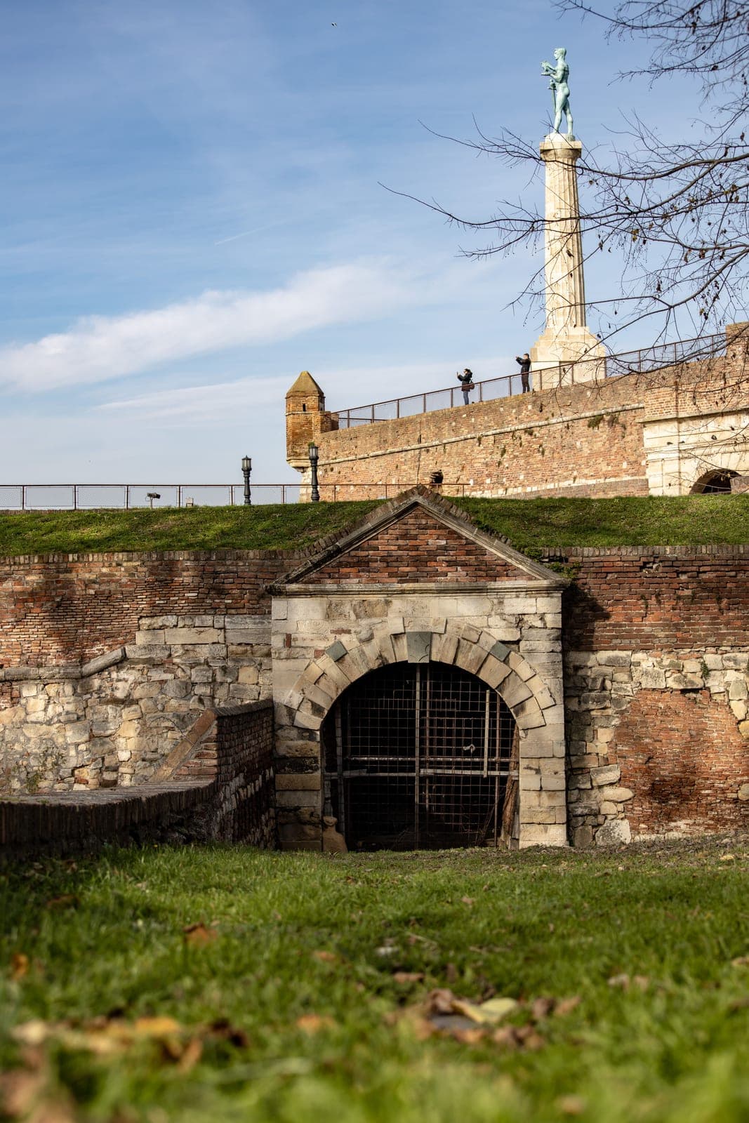 Belgrade Fortress and Kalemegdan park, above the Sava–Danube confluence. Belgrade Fortress and Kalemegdan park above the Sava and Danube rivers